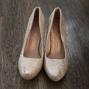De Blossom Collection Glittery Champagne Rhinestone Pumps